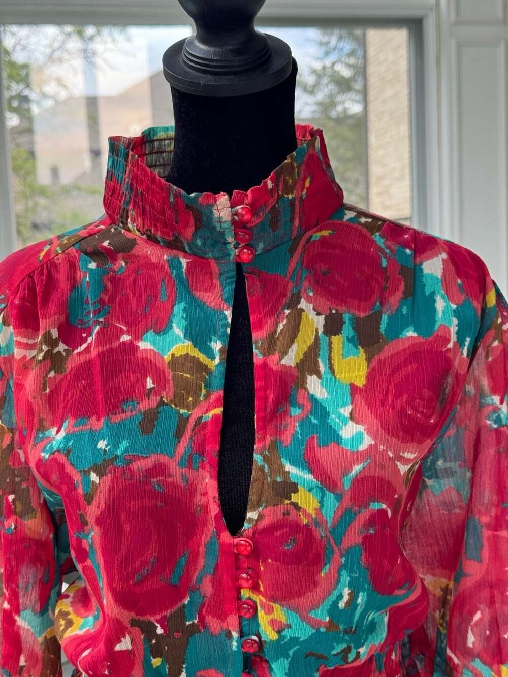 Sexy metrostyle Floral Print Mock Neck Smocked Waist Blouse Size 14 - Picture 3 of 8